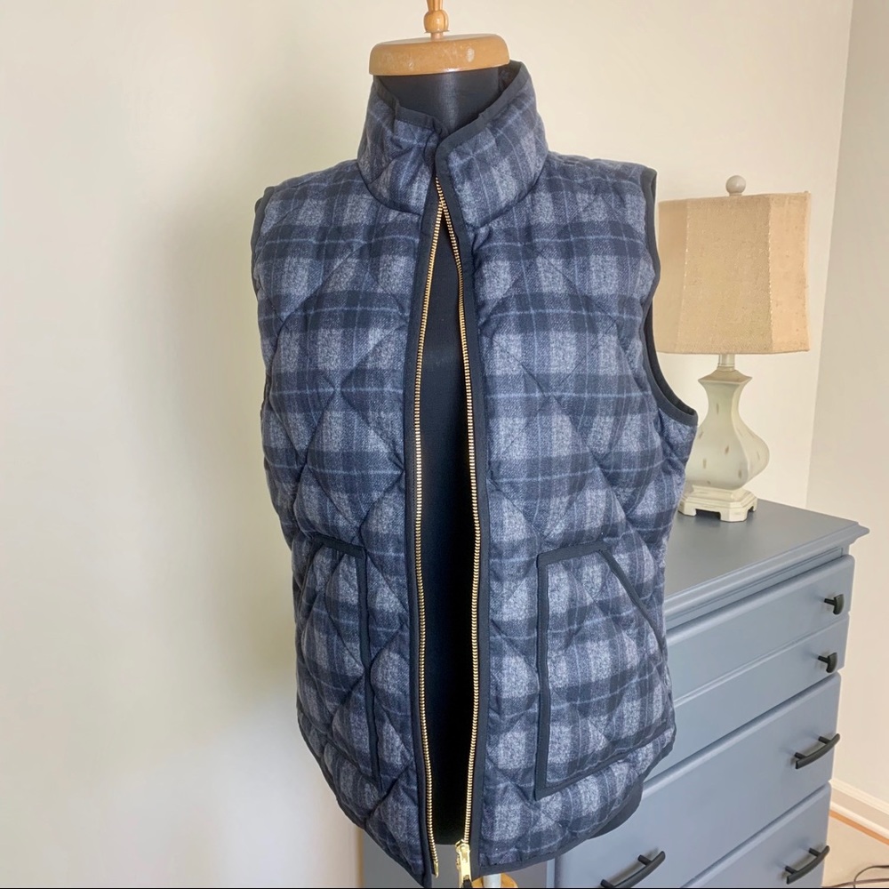 J. Crew Factory Down Puffer Plaid Vest B3 - Picture 3 of 8